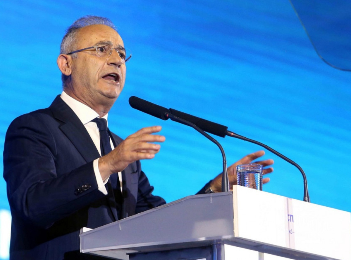 Αβέρωφ Νεοφύτου: "Τα Μεγάλα, τα μικρά και ο μικρομεγαλισμός!"